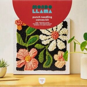 Mondo Llama Punch Needling Canvas Kit